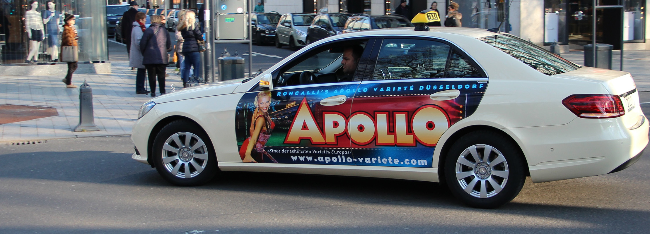 Taxiwerbung in Düsseldorf